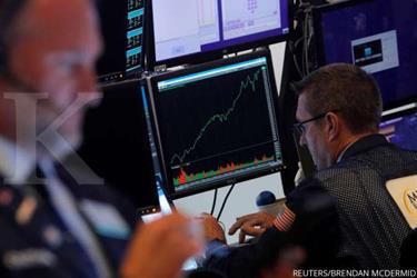 Wall Street berakhir flat di tengah beragamnya sajian data ekonomi