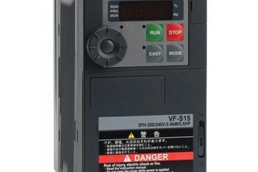 TOSHIBA Inverter VFS15S-2004PL-W