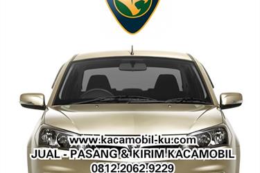 Kaca mobil Proton Saga