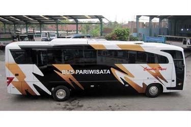 RK 235 RK 260 BUS HINO Mesin BELAKANG