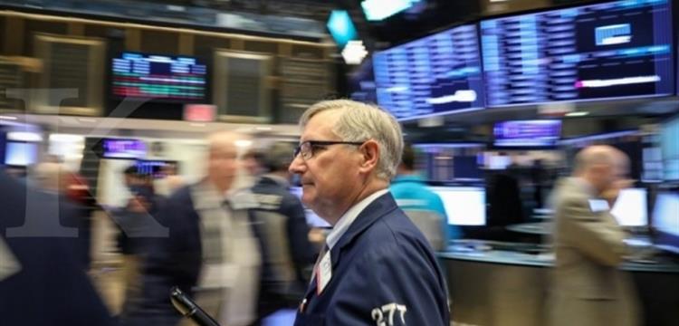 Wall Street ditutup mixed dibayangi data penjualan ritel dan hasil perundingan dagang